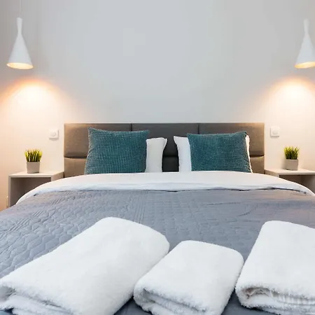 Jerozolimskie View By Bookinghost Warszawa