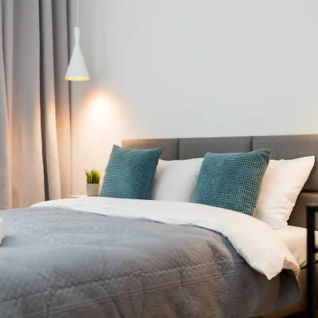 Jerozolimskie View By Bookinghost *